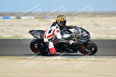 media/Feb-15-2025-TrackDaz (Sat) [[1e057f4b71]]/Group A/Session 3 - Turn 2/